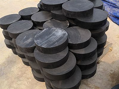 龙岩板式橡胶支座由若干层橡胶片与薄钢板经加压硫化